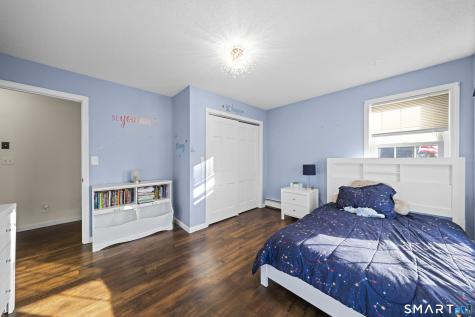 25 Devine Road Suffield CT 06078