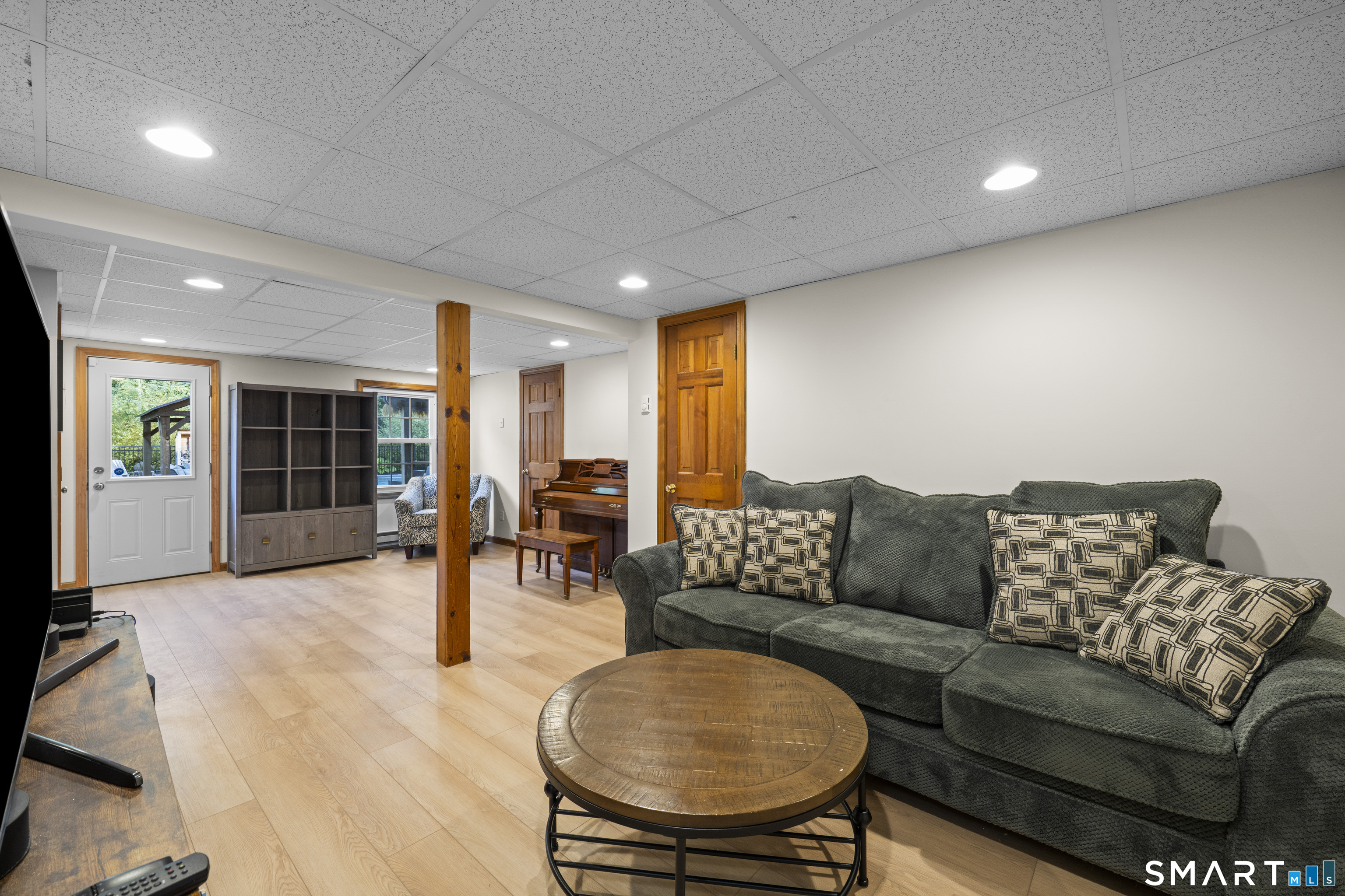 25 Devine Road Suffield CT 06078