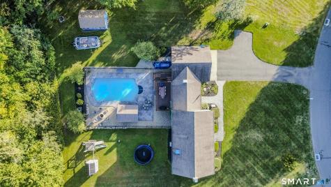 25 Devine Road Suffield CT 06078