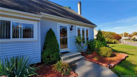 8 Simsberry Road Naugatuck CT 06770