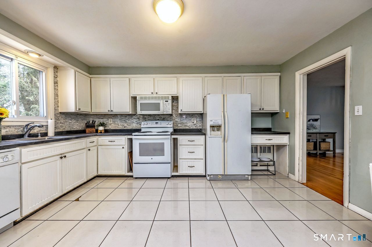 343 Smith Farm Road Orange CT 06477