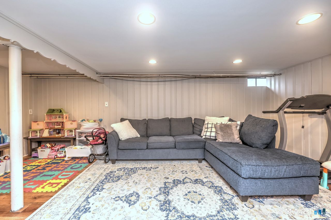 343 Smith Farm Road Orange CT 06477