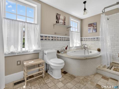 26 Pearl Street Groton CT 06355