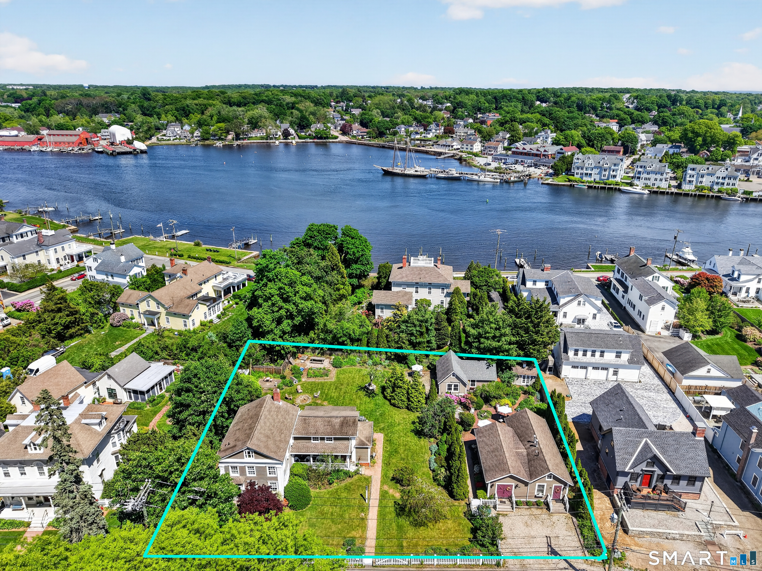 26 Pearl Street Groton CT 06355