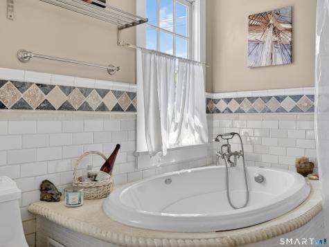 26 Pearl Street Groton CT 06355