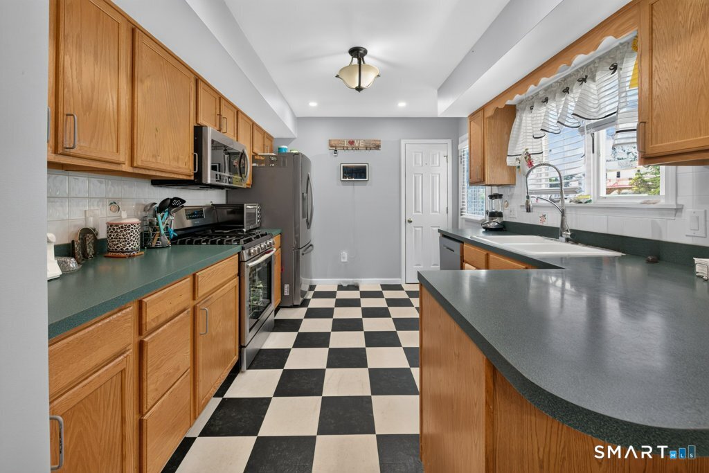 25 Jefferson Street Manchester CT 06042