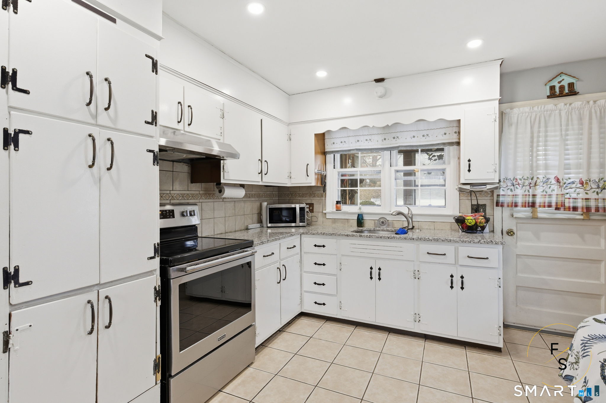 515 Birdseye Street Stratford CT 06615