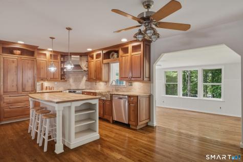 272 Candlewood Lake North Road New Milford CT 06776