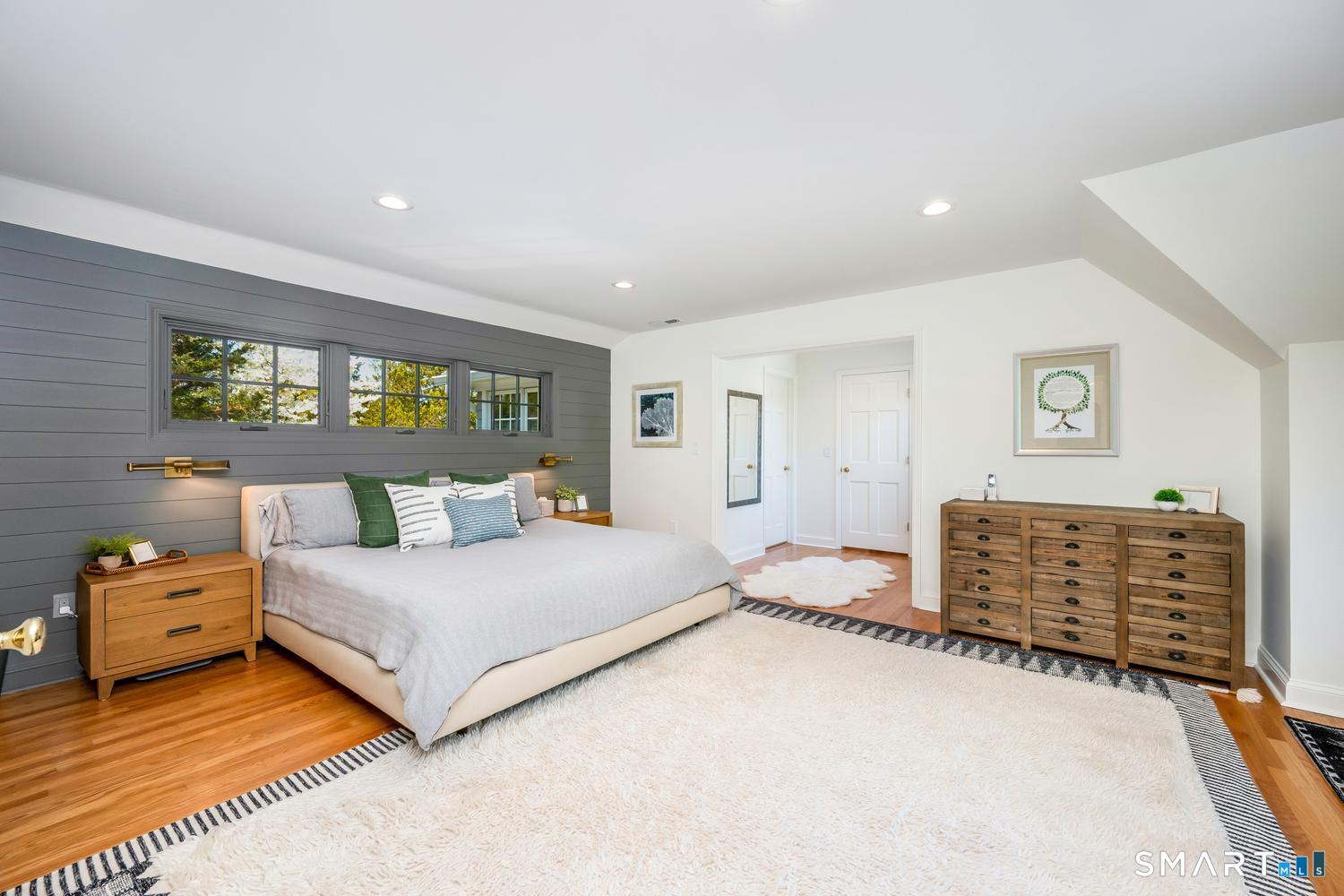 18 Phillips Lane Darien CT 06820