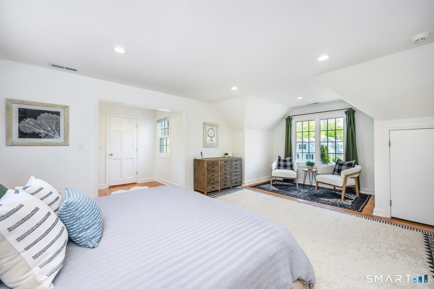 18 Phillips Lane Darien CT 06820