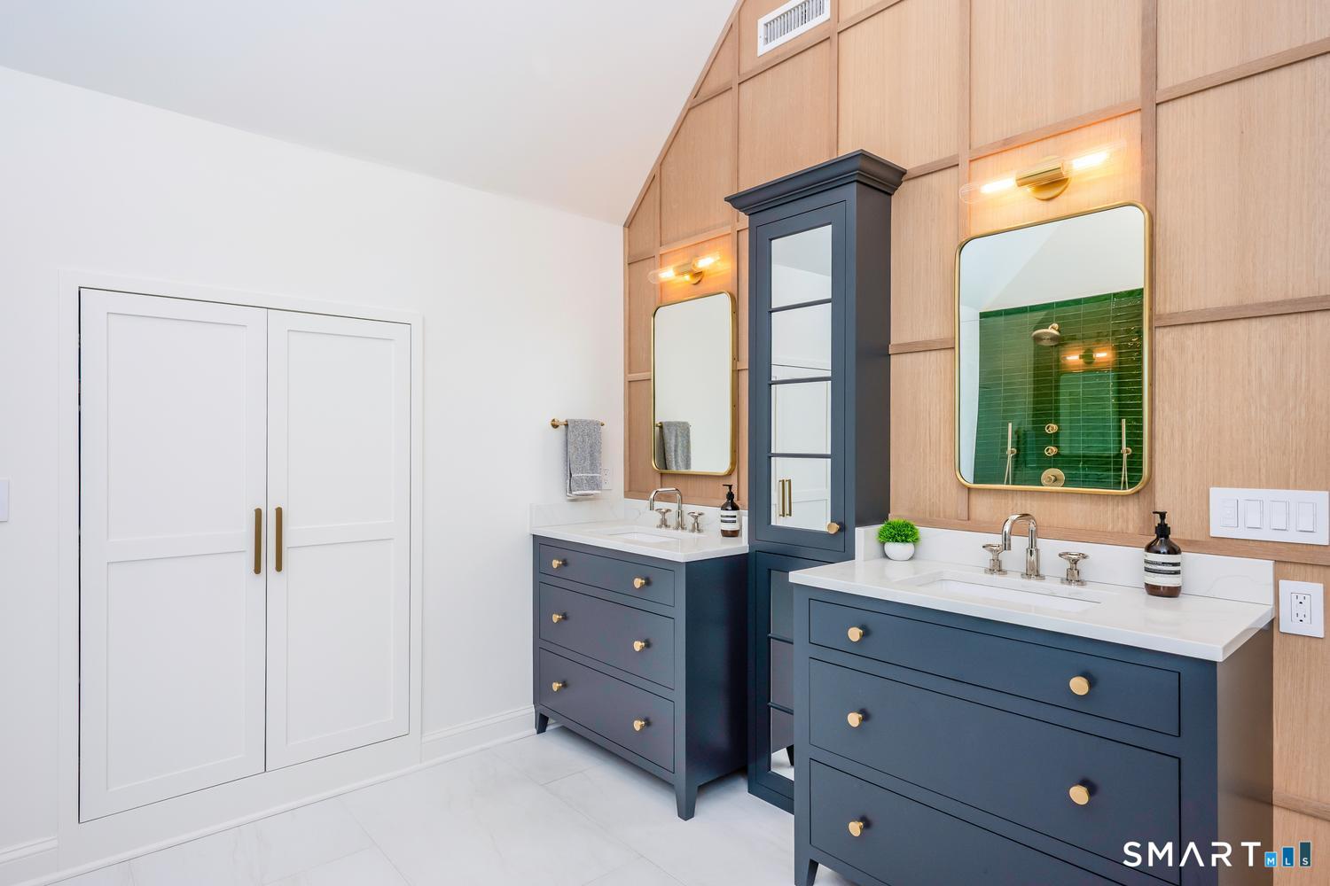 18 Phillips Lane Darien CT 06820