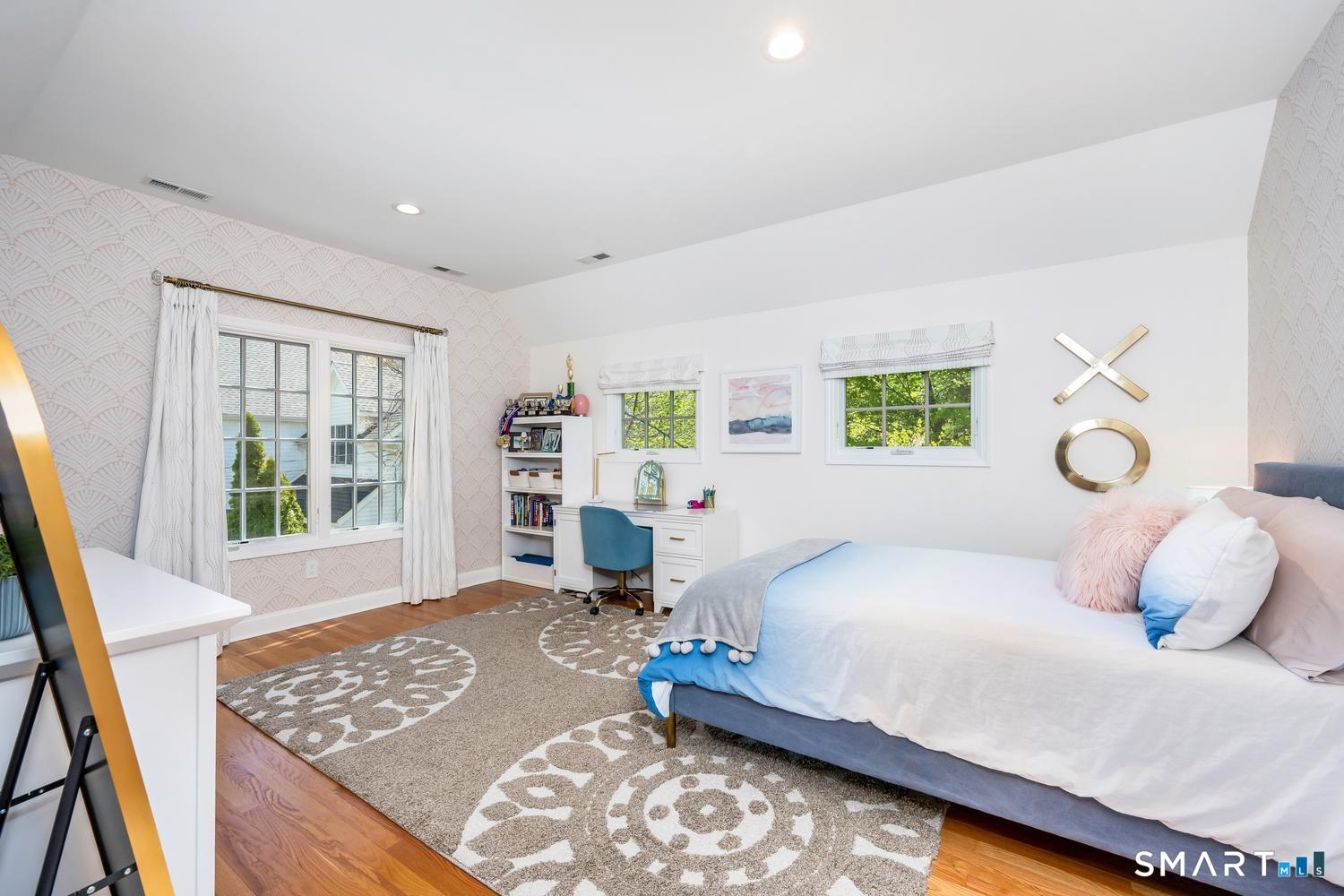 18 Phillips Lane Darien CT 06820