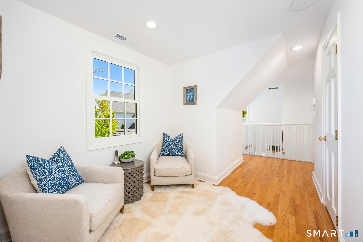 18 Phillips Lane Darien CT 06820