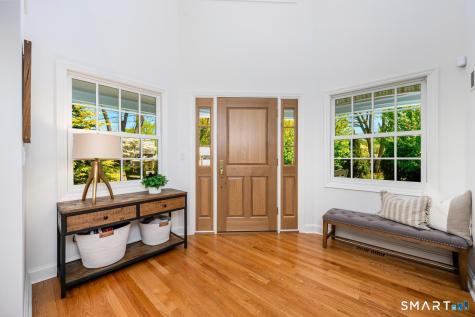 18 Phillips Lane Darien CT 06820