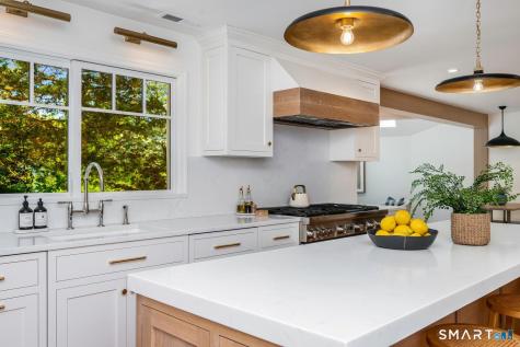 18 Phillips Lane Darien CT 06820