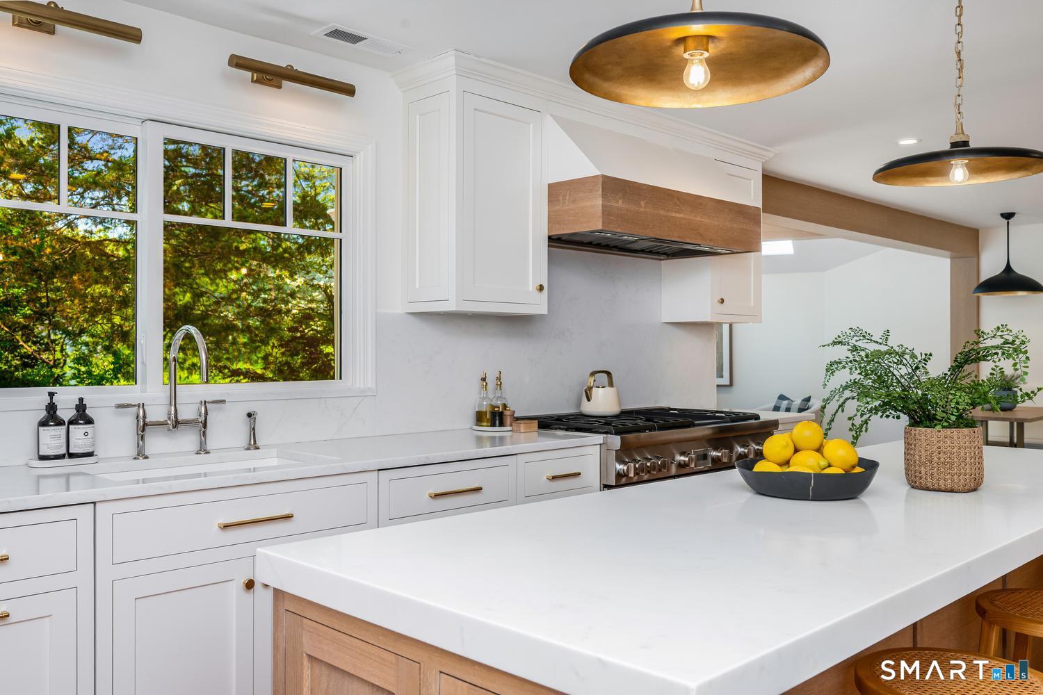 18 Phillips Lane Darien CT 06820