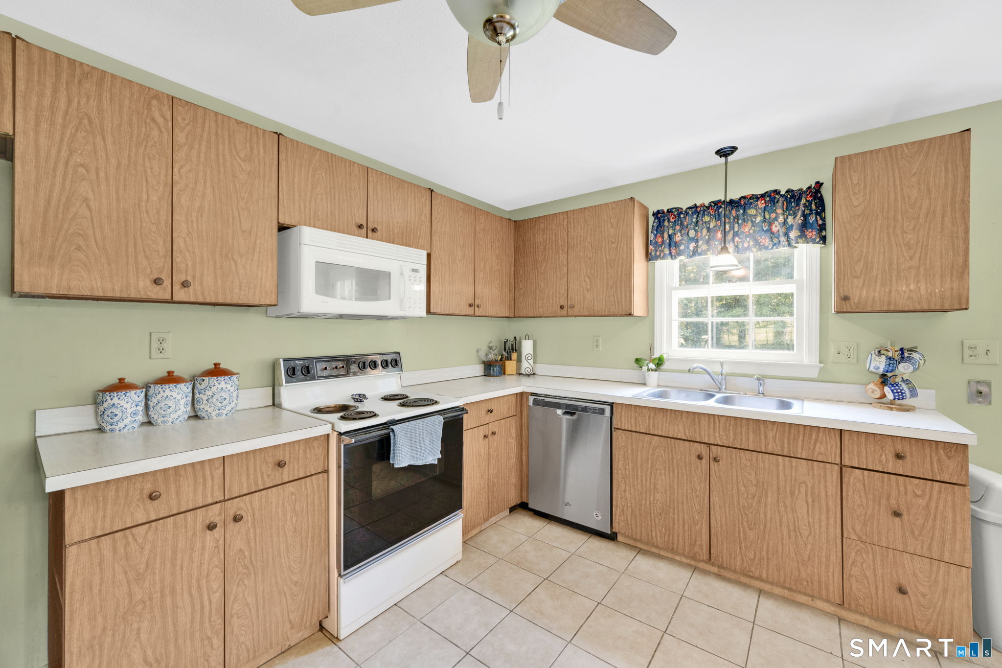 27 Clearview Drive Stafford CT 06076