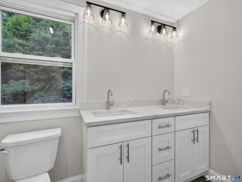 59 Noank Ledyard Road Groton CT 06355