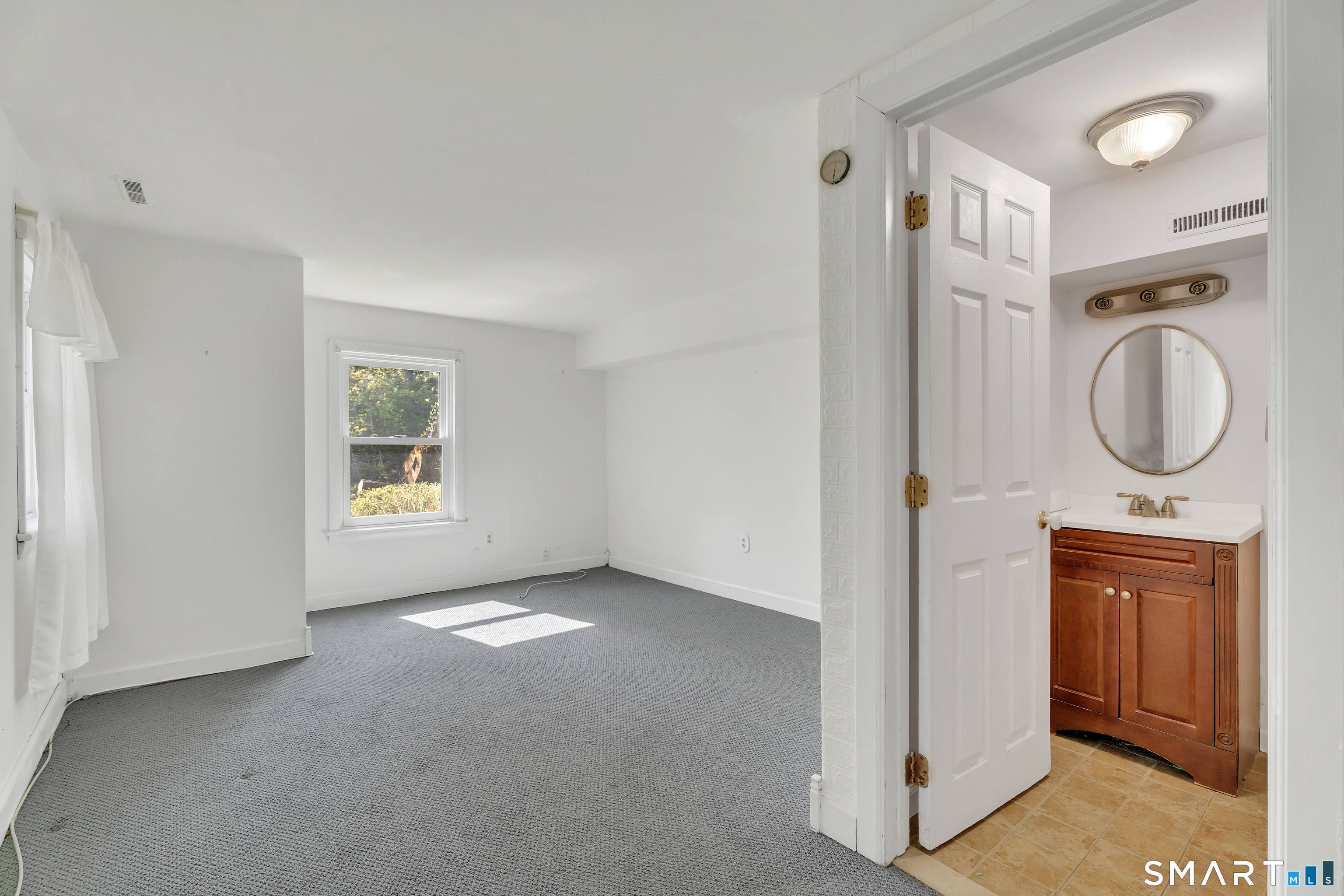58 Grove St Extension Branford CT 06405