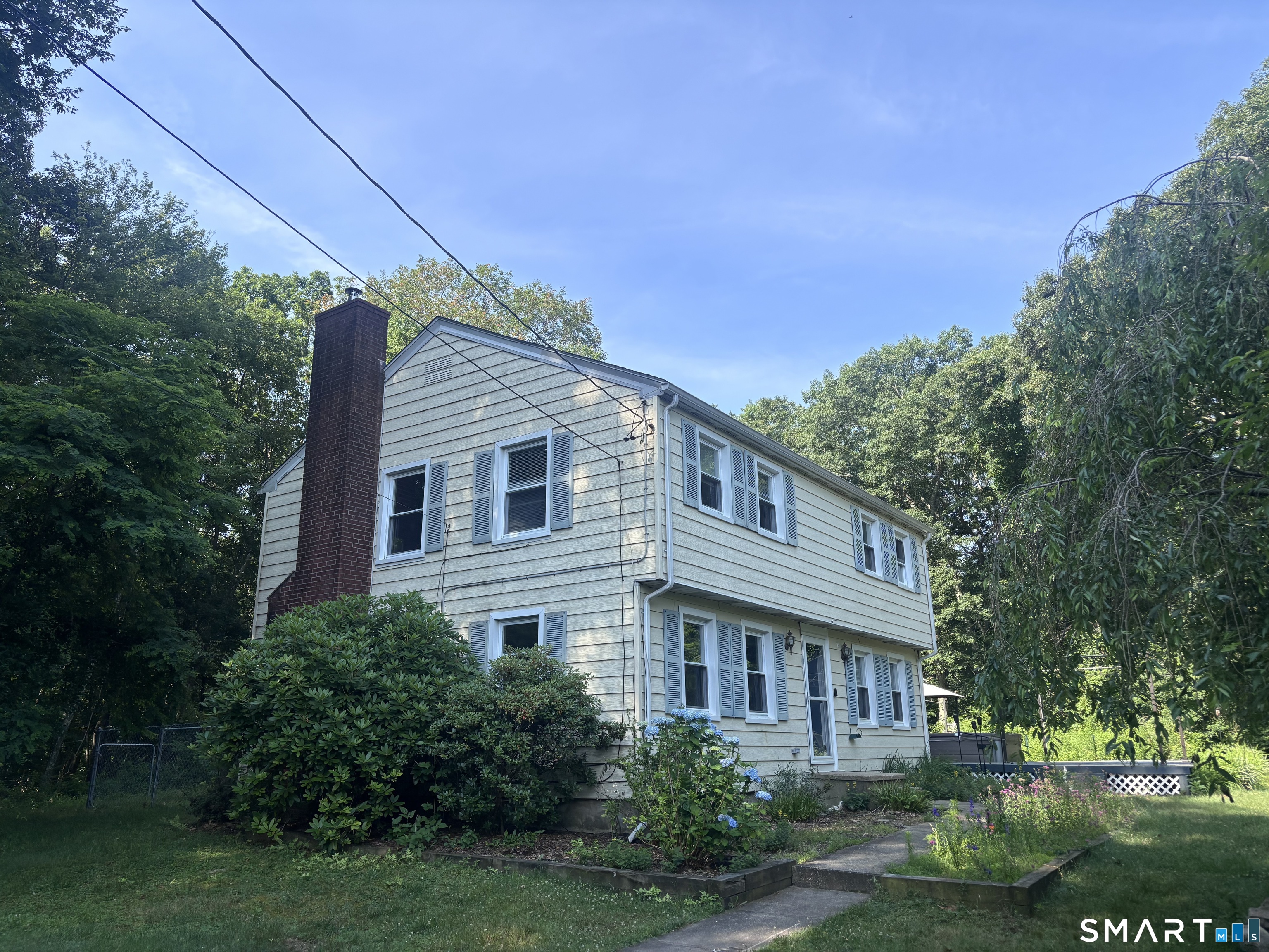 58 Roxbury Road East Lyme CT 06357