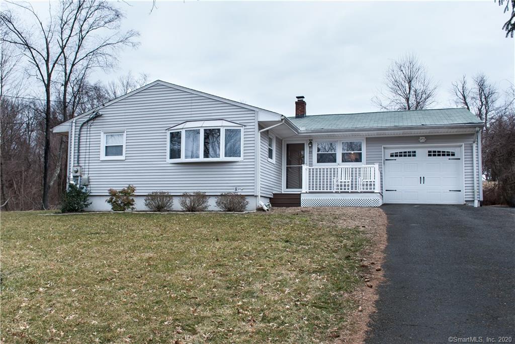 25 Greenbriar Lane Newtown CT 06470