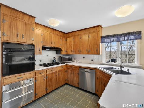 7 Laurel Hill South Drive East Lyme CT 06357