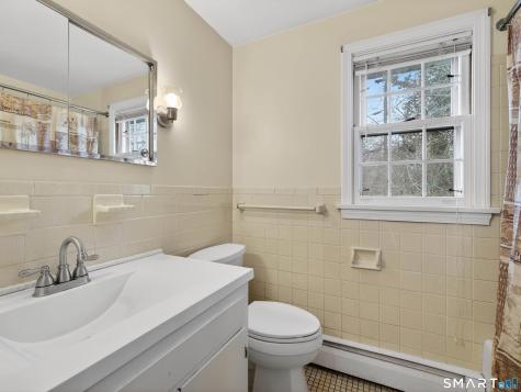 7 Laurel Hill South Drive East Lyme CT 06357