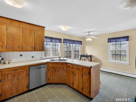 7 Laurel Hill South Drive East Lyme CT 06357