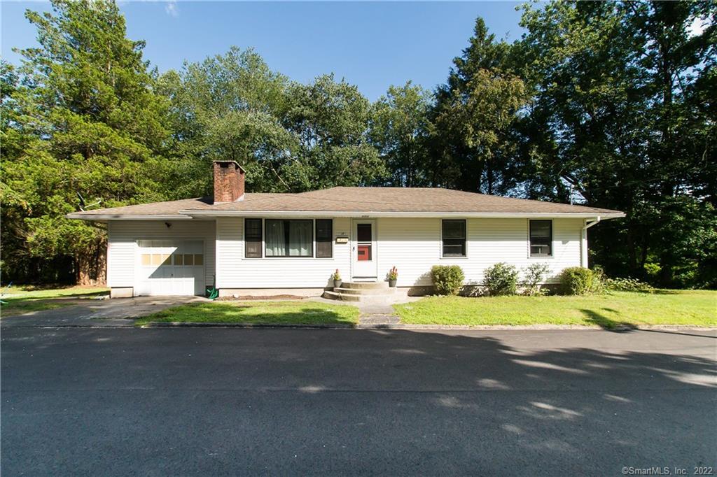 27 Curtis Street Norwich CT 06360