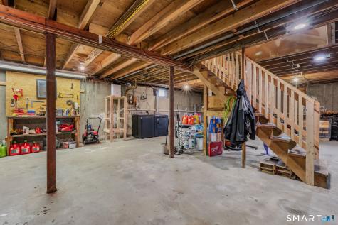 83 Woodland Drive Montville CT 06382