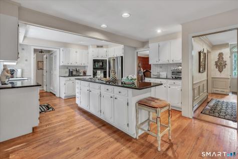 15 Hemlock Hollow Road Woodbridge CT 06525