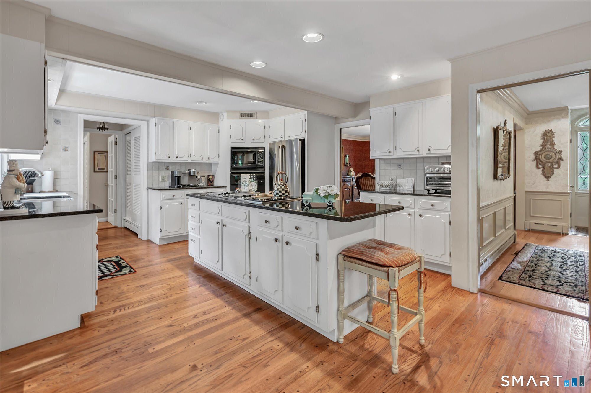 15 Hemlock Hollow Road Woodbridge CT 06525