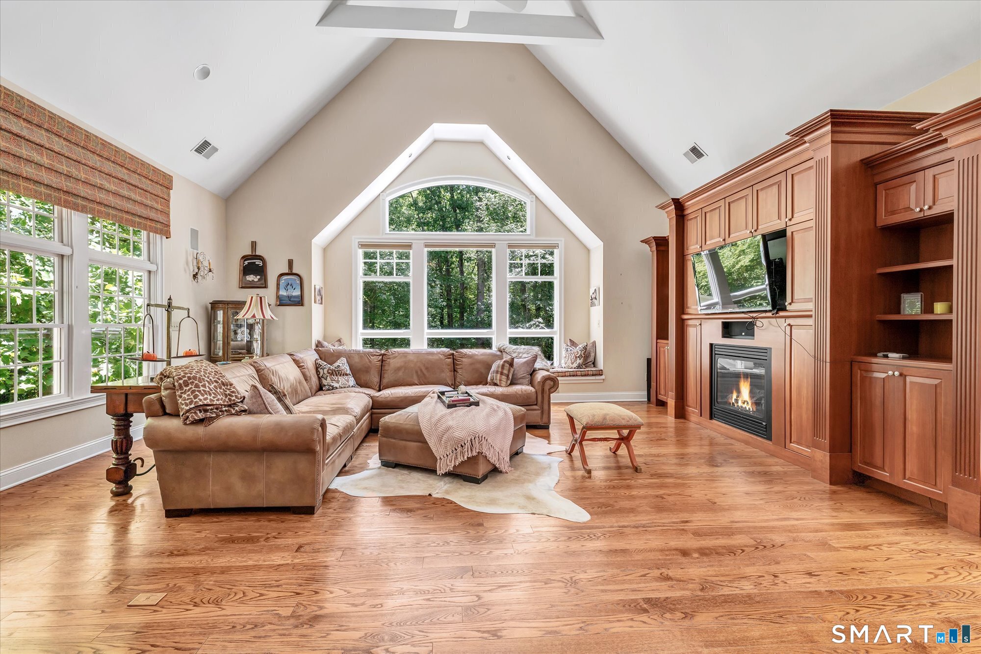 15 Hemlock Hollow Road Woodbridge CT 06525