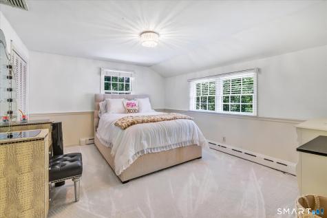 15 Hemlock Hollow Road Woodbridge CT 06525