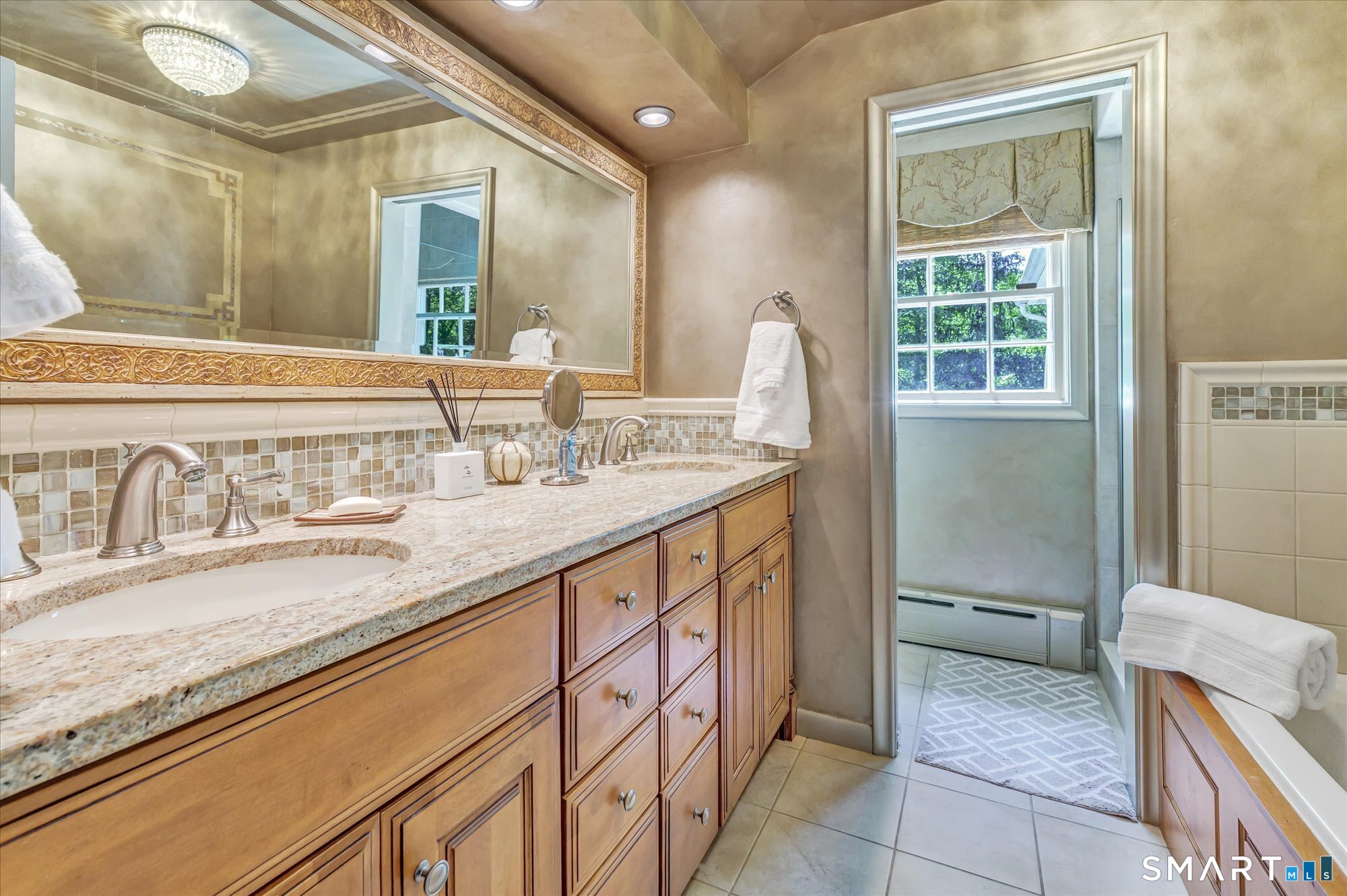 15 Hemlock Hollow Road Woodbridge CT 06525