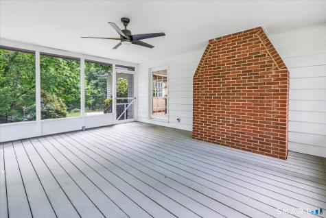 15 Hemlock Hollow Road Woodbridge CT 06525