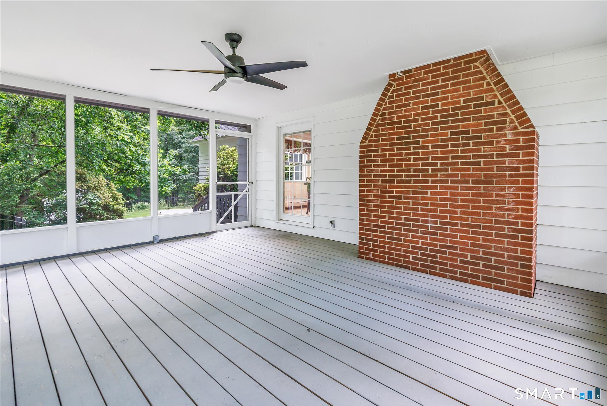 15 Hemlock Hollow Road Woodbridge CT 06525