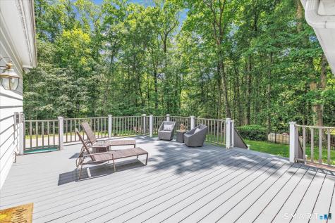 15 Hemlock Hollow Road Woodbridge CT 06525