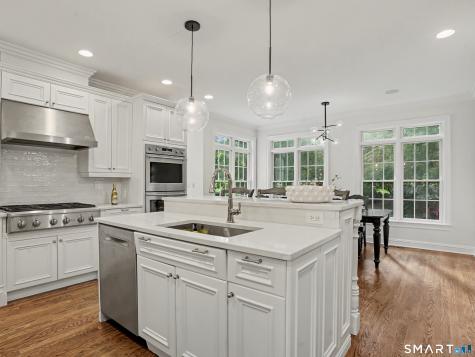 28 Walnut Ridge Lane Stamford CT 06905