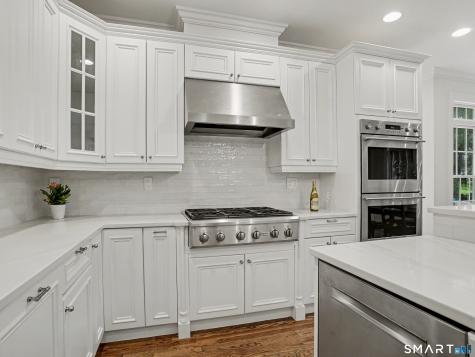 28 Walnut Ridge Lane Stamford CT 06905