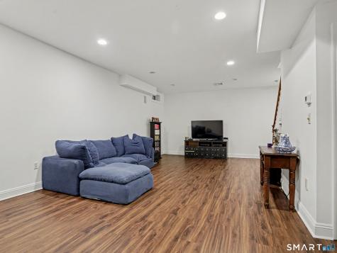 28 Walnut Ridge Lane Stamford CT 06905