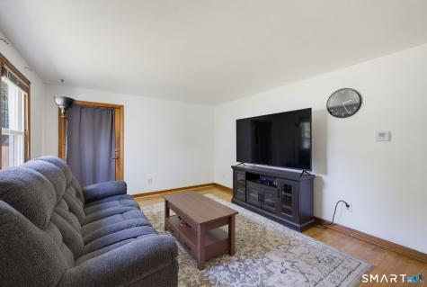 1485 Suffield Street Suffield CT 06078