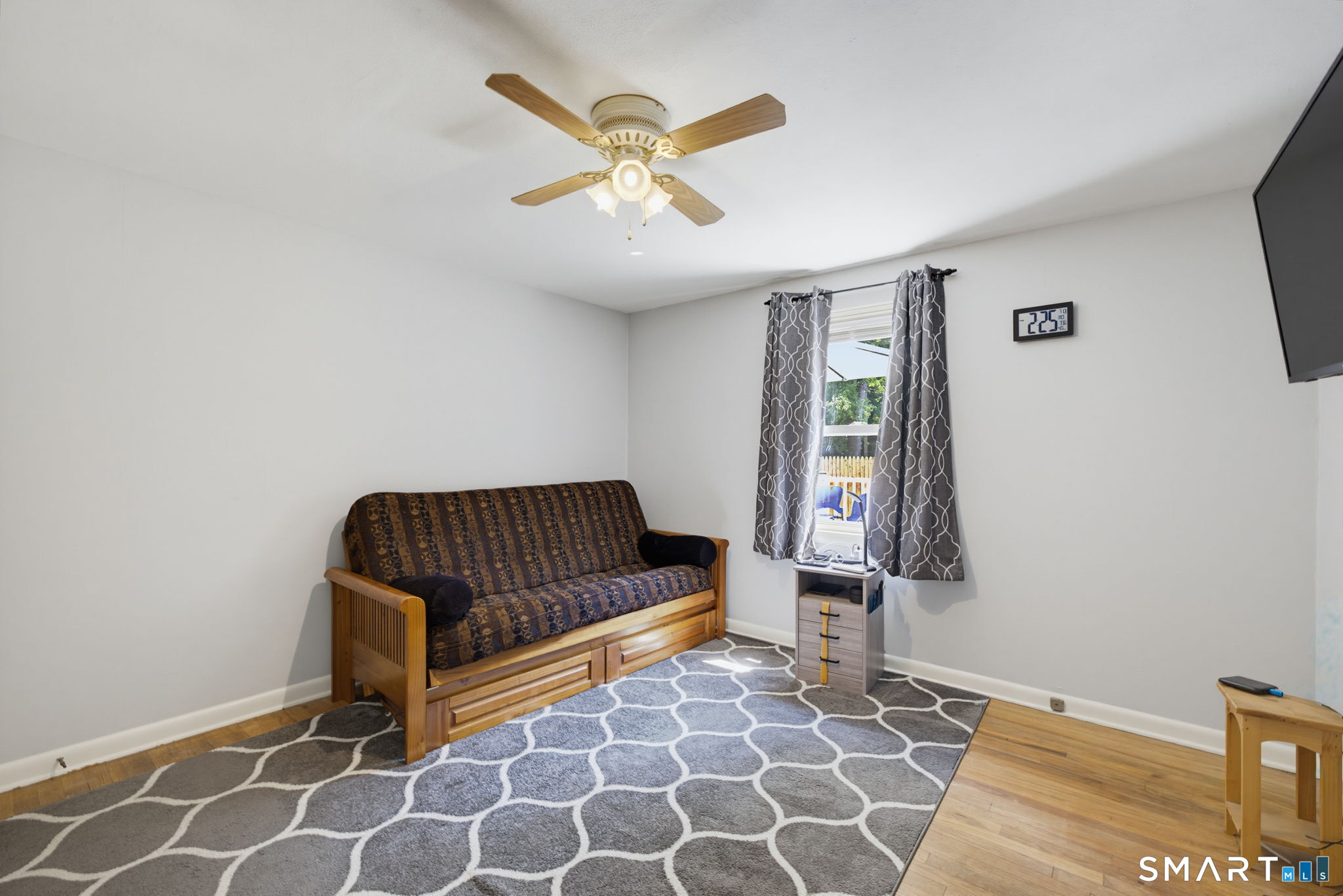 1485 Suffield Street Suffield CT 06078
