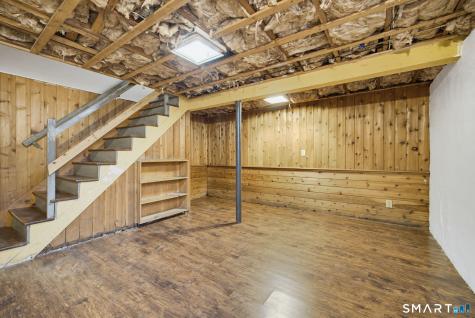 1485 Suffield Street Suffield CT 06078