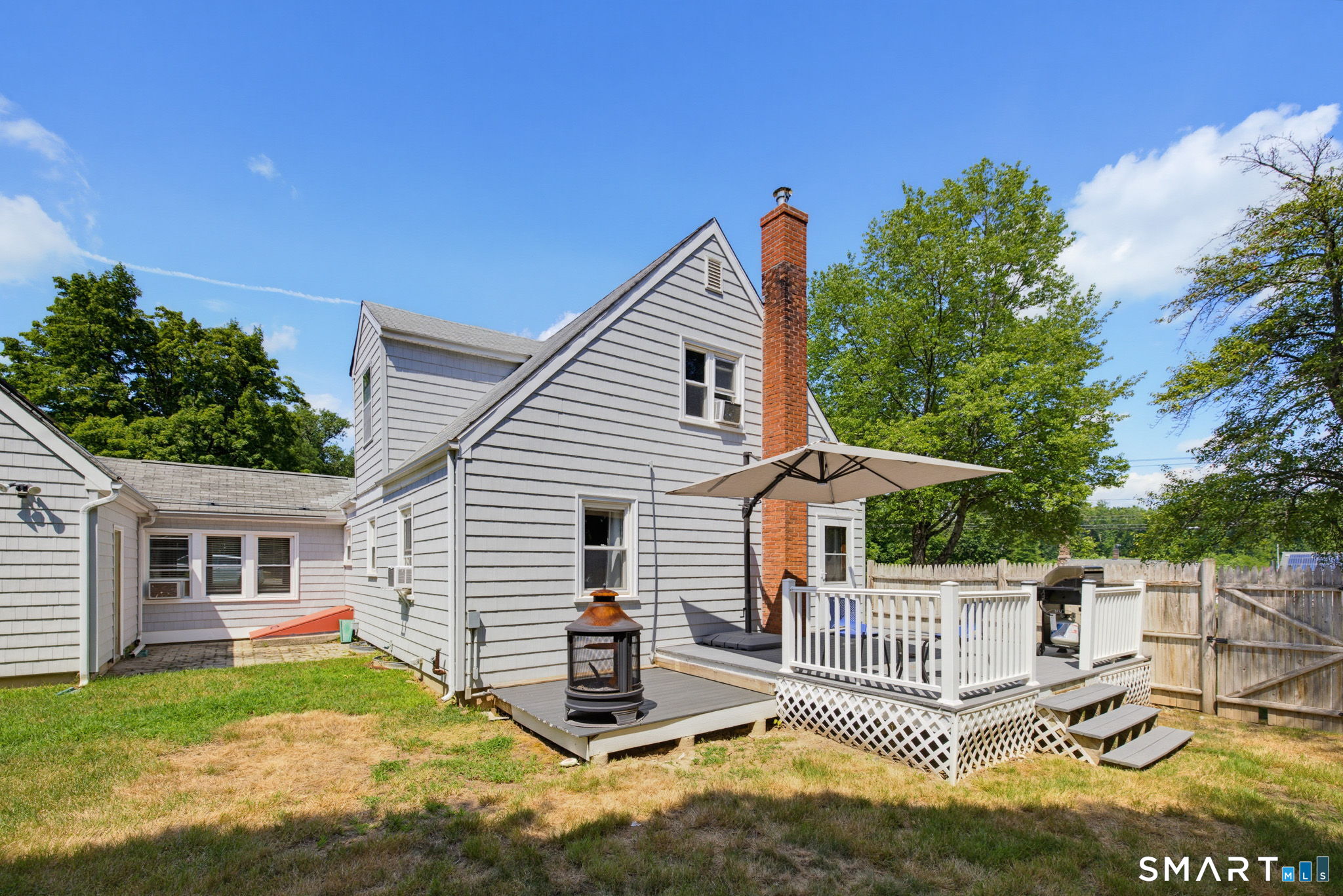 1485 Suffield Street Suffield CT 06078