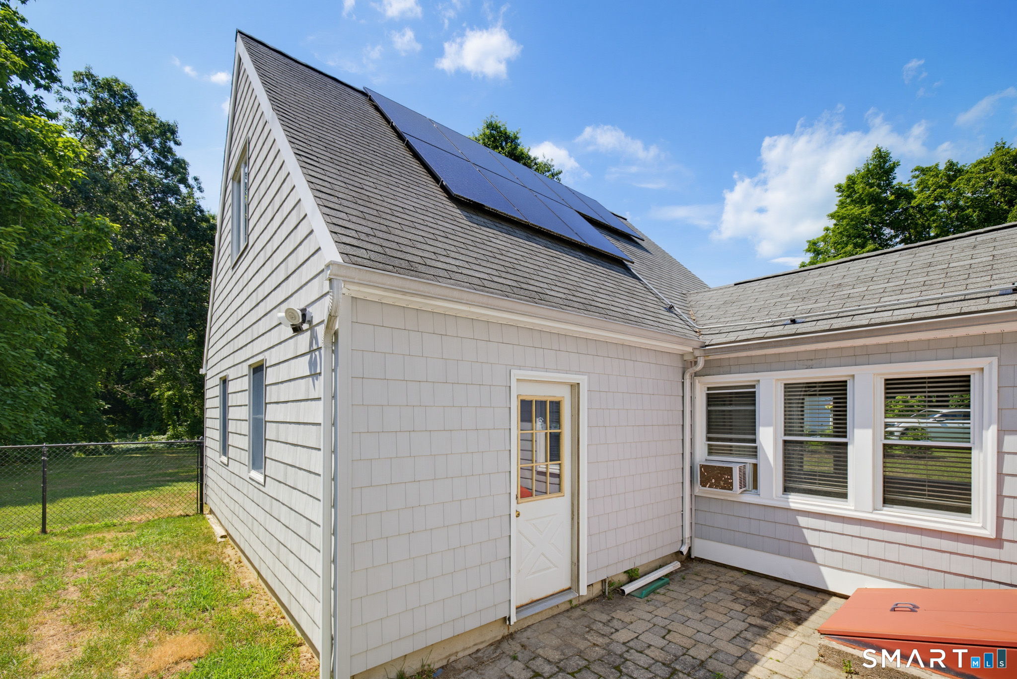 1485 Suffield Street Suffield CT 06078