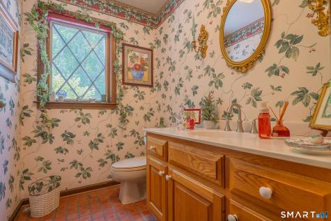 82 Taunton Hill Road Newtown CT 06470