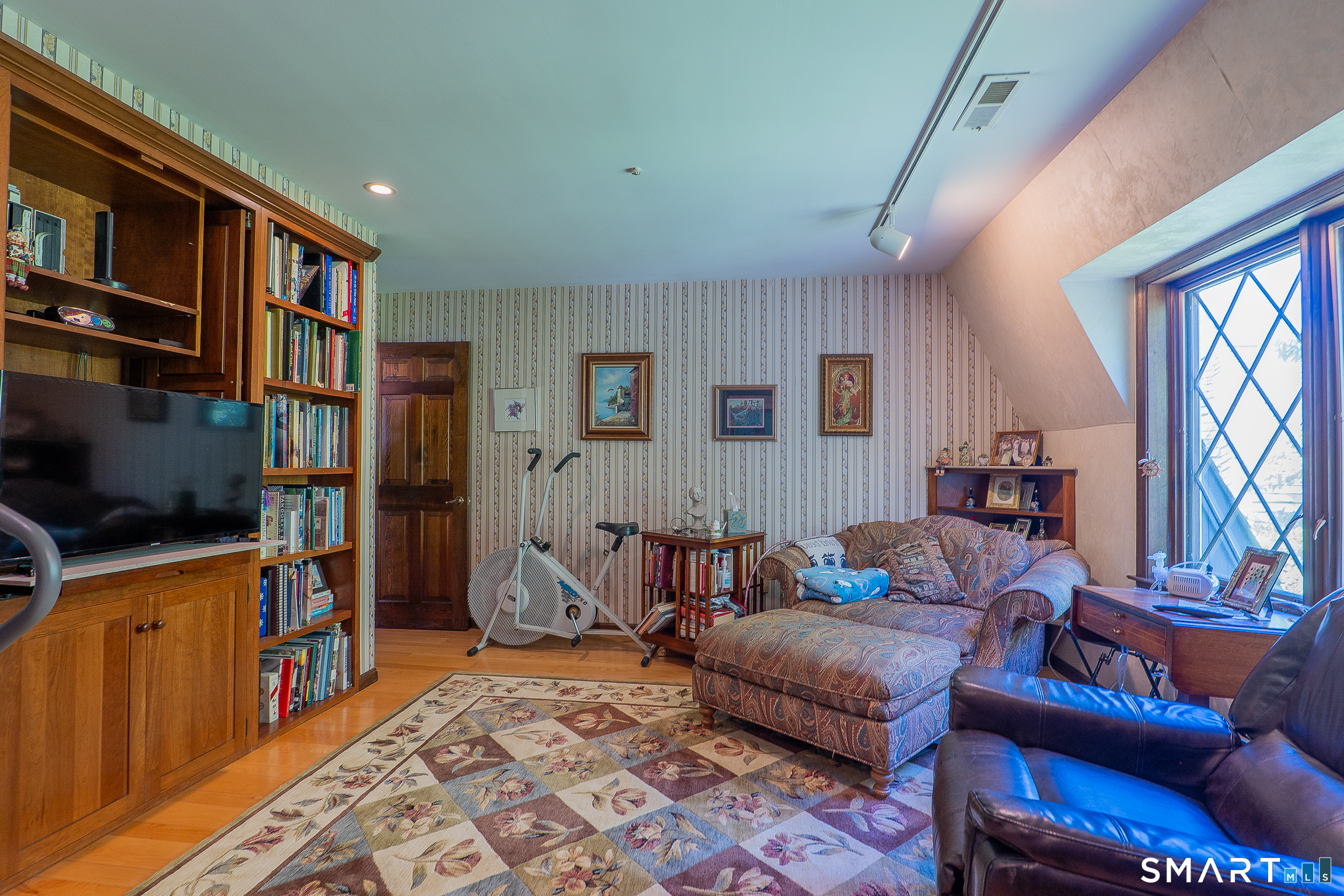 82 Taunton Hill Road Newtown CT 06470