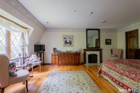 82 Taunton Hill Road Newtown CT 06470