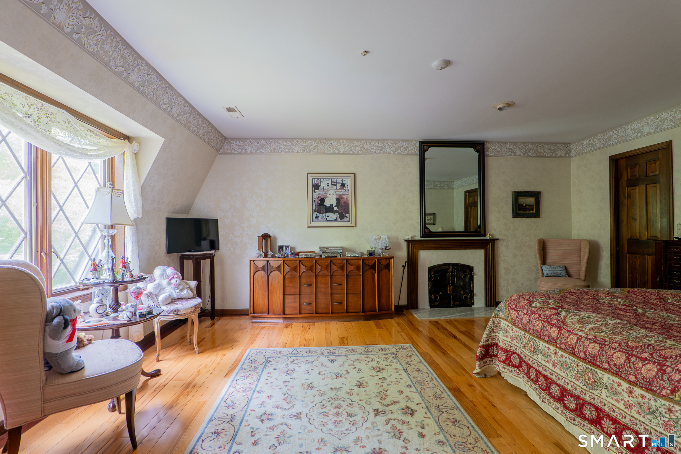 82 Taunton Hill Road Newtown CT 06470